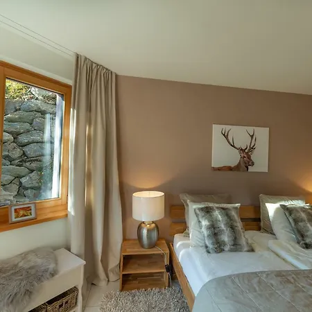 アパート Haus Belvedere アローザ