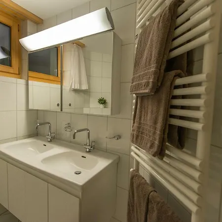 Haus Belvedere アパート *